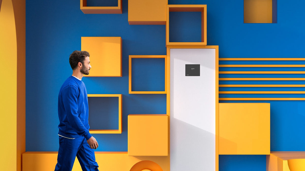 SAMSUNG EHS Split 4,4 kW – 200 l · 1 zóna — ClimateHub v interiéri, pohľad zboku